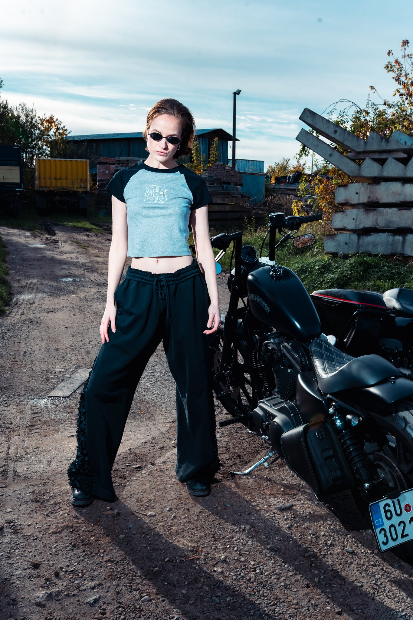 Westcoast Raglan Baby Tee Grey/Black